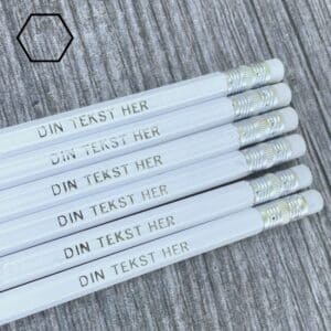 Hvide blyanter med viskelæder med tryk