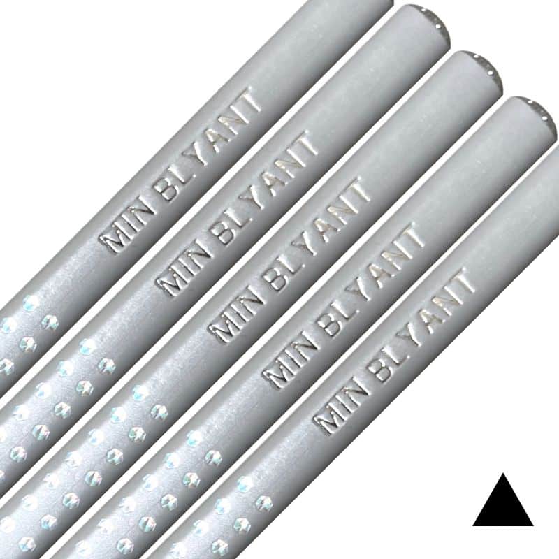 Ljusgrå Sparkle Grip-pennor med namn. Från Faber-Castell