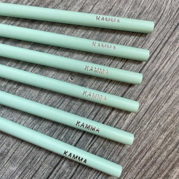 runde-blyanter-med-navn-pastel-mint