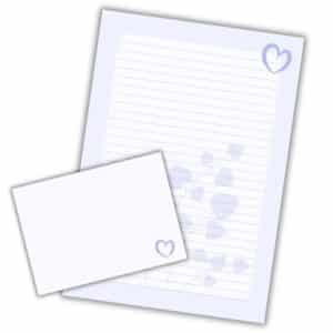 Download og print A4 brevpapir med lilla hjerter på lyselilla baggrund til dine personlige beskeder